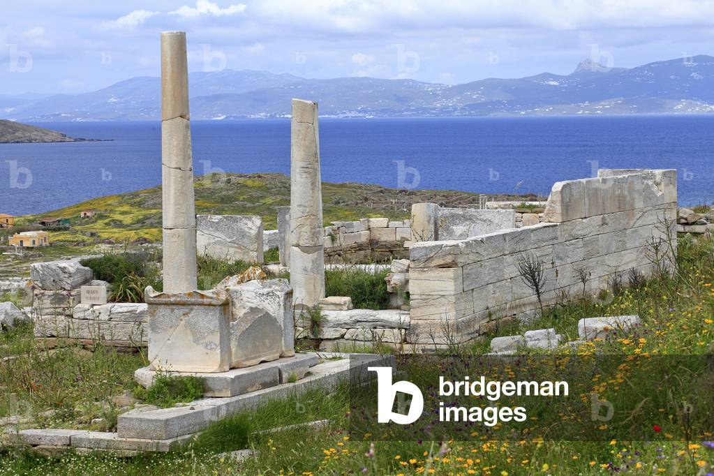 Archaeological site of Delos. Archaic Temple of Hera (Zeus's wife) and in the foreground the altar of the goddess. 5th Century BC.