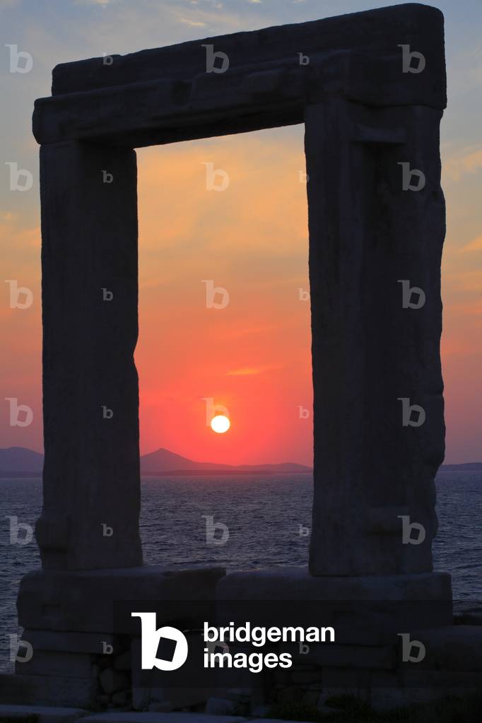 Naxos : Temple of Apollo – Portara,  530 BC.