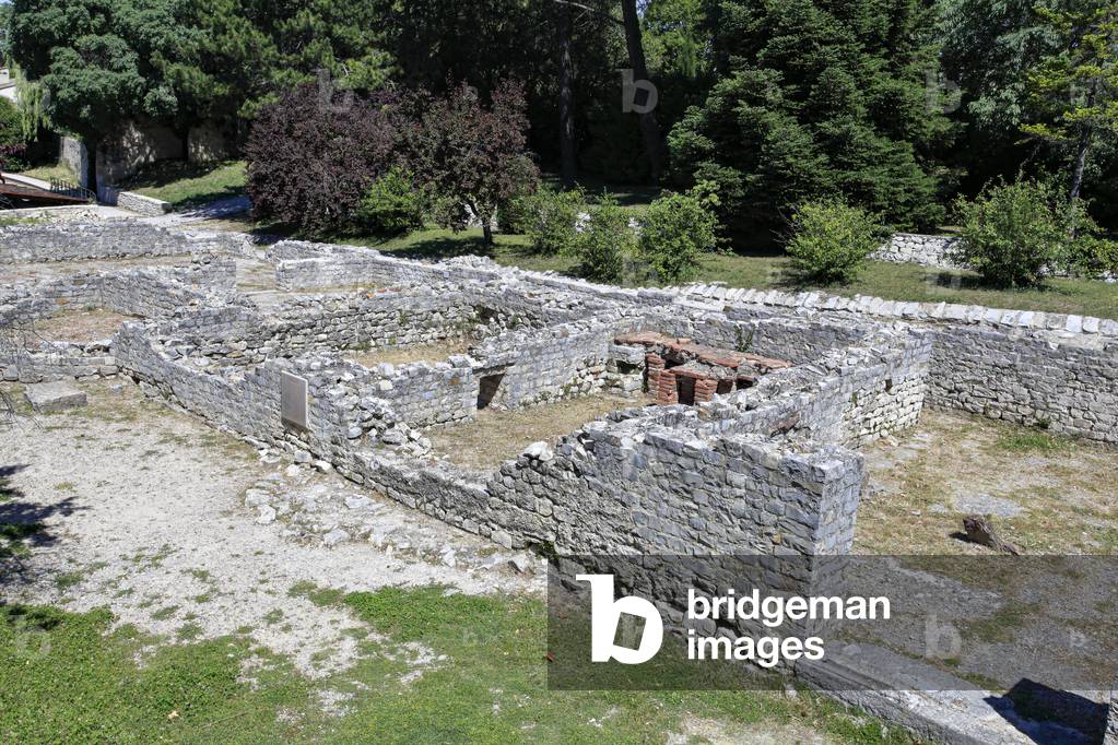 Partial view of the thermal and palace complex