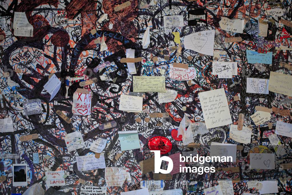Messages on the wall Juliet's house in Verona