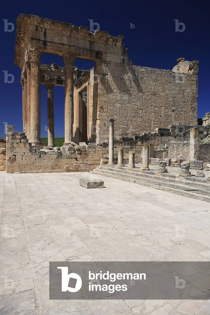 Le capitole et la place de la rose des vents / Dougga / Tunisie / Site UNESCO 
