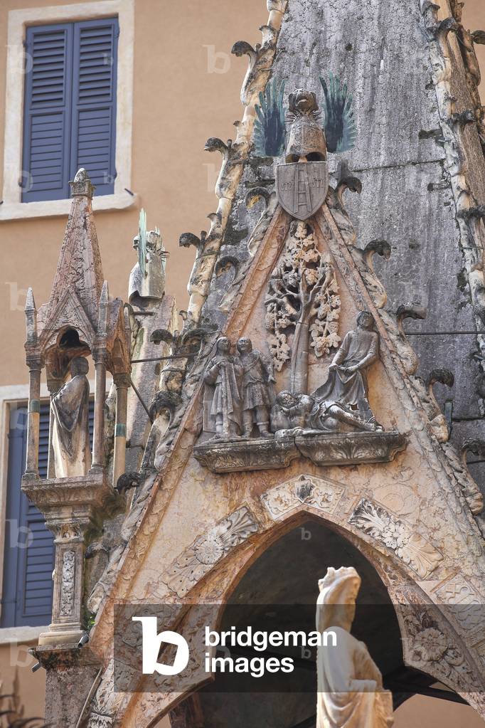 The Scaliger (Scaligeri) tombs. Detail of the tomb of Mastino II depicting Noah's drunkness. Gothic monument