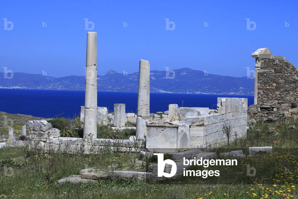 Archaeological site of Delos. Archaic Temple of Hera (Zeus's wife) and in the foreground the altar of the goddess. 5th Century BC.