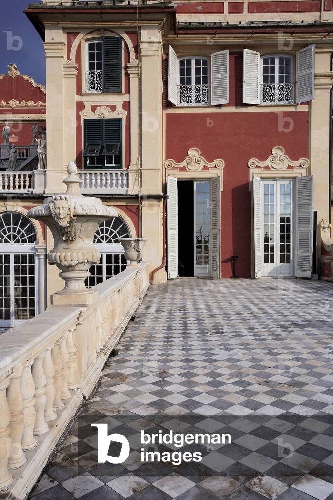 Palazzo reale/Les Strades Nuove (The new streets) and the system of the Palaces of the Rolli/Genes (Genova) 18th century/UNESCO class site
