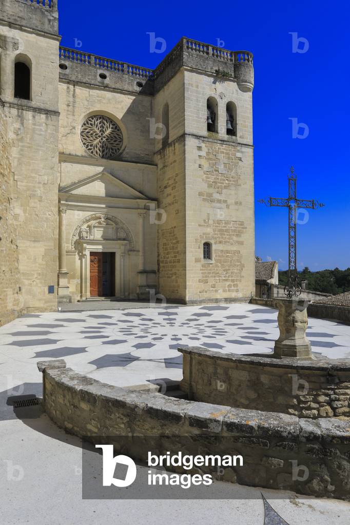 Collegiate Church Saint Sauveur in Grignan .