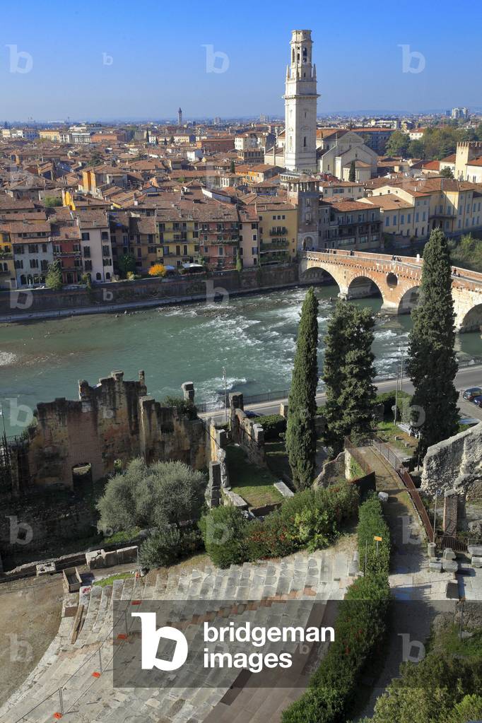 Roman theatre. View over the historical center of Verona. veneto, Italie, UNESCO