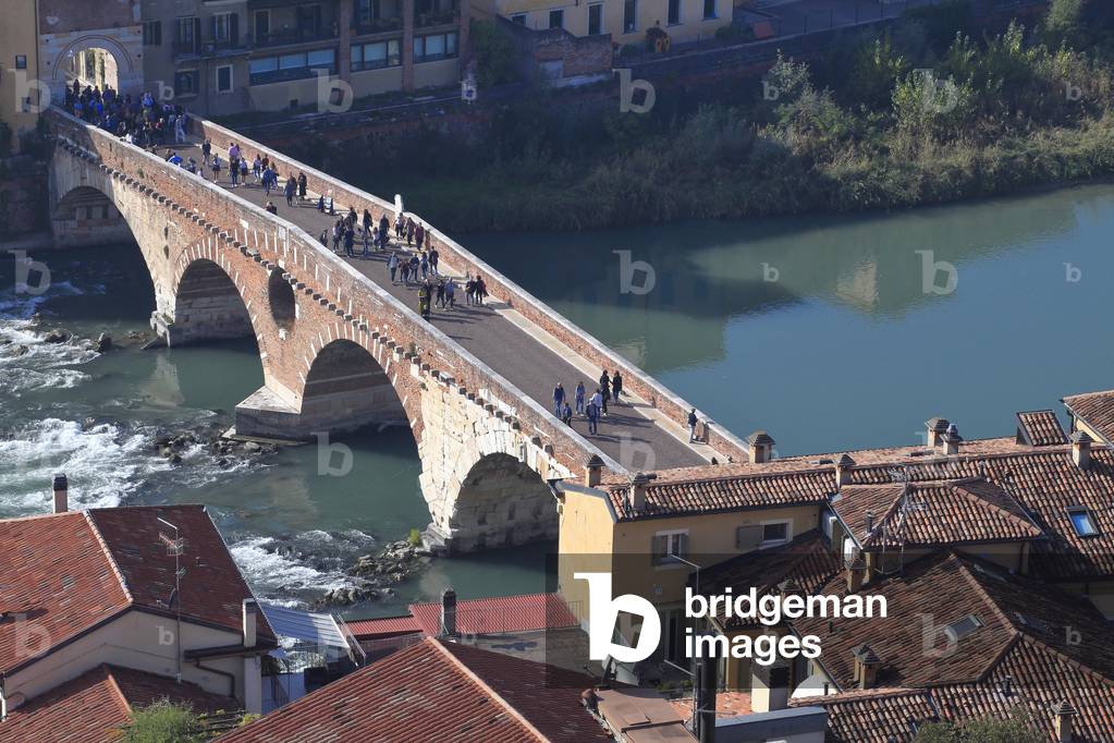 the Ponte Pietra, Roman bridge, 1st century BC, Verona, Veneto, Italy, 2019 (photo)
