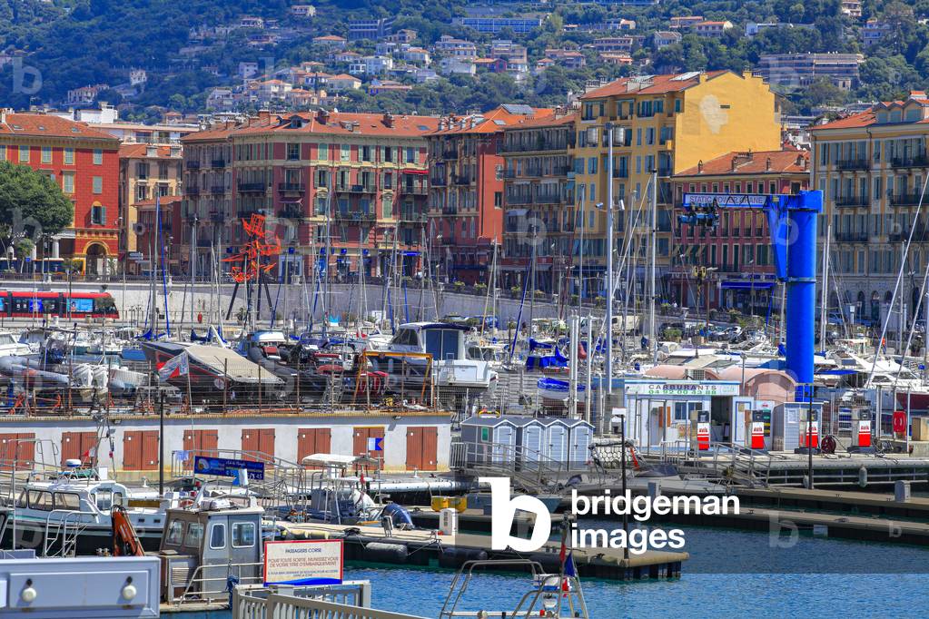 View on the Port Lympia in Nice, French Riviera (photo)