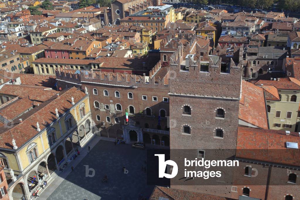 Panorama of downtown of Verona, Piazza dei Signori, Historical center of Verona, Veneto, Italy, 2019 (photo)