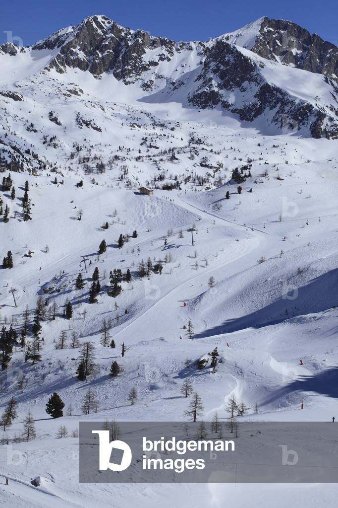 Ski resort Isola 2000