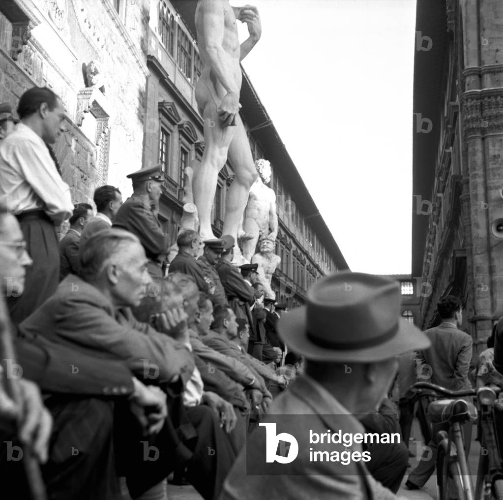 Italian parliamentary elections of 1953: meeting in Piazza della Signoria, Florence, 1953 (b/w photo)