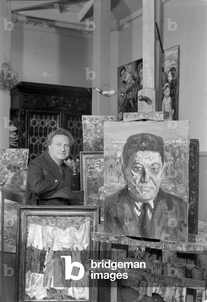 Portrait of the writer and painter Carlo Levi (1902-1975) in his studio in Rome by Ando Gilardi, b/w