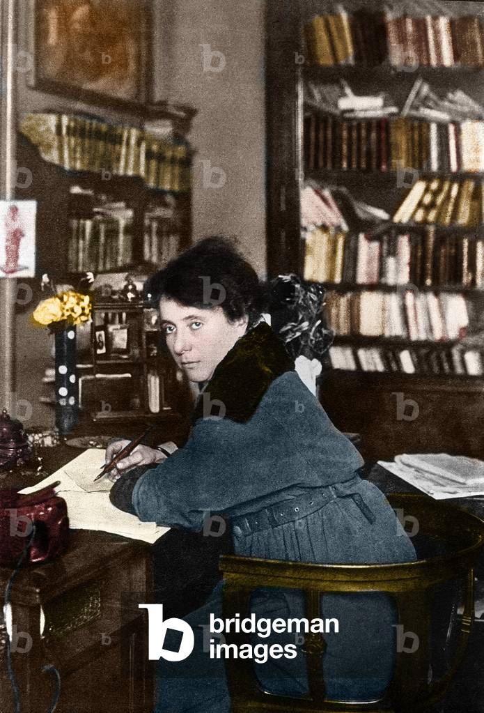 Bild von Fotografie "Bildnis der italienischen Schriftstellerin Margherita Sarfatti (1880-1961). Bild von 1919