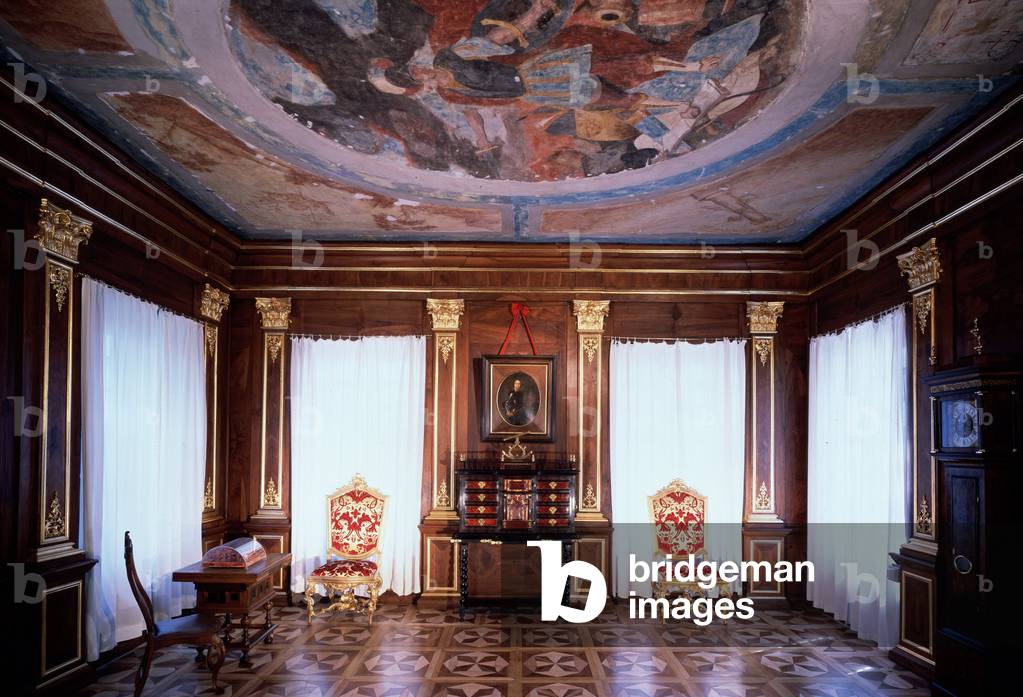 Image of Photography depicting View of the walnut office of the Menshikov Palace (Menchikov) concur 1710 by Gi