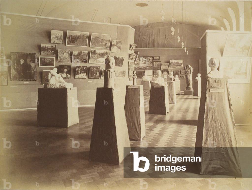 The House of the Association of Literature and Arts. Exhibition Hall, 1910s (photograph)