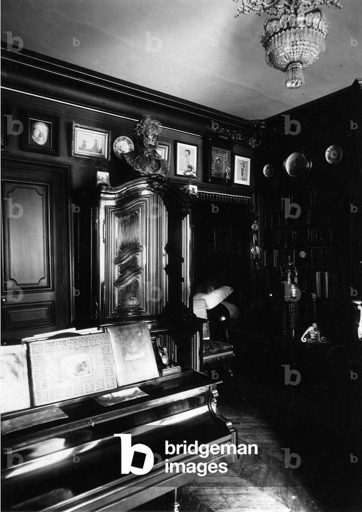 Interior In The Museum Of The Author And Historian Alexander F. Onegin In Paris, 1920s (photo)