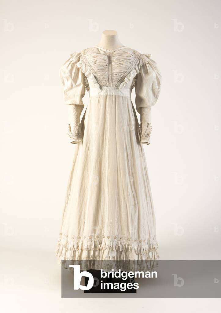 White cutwork hand-embroidered cotton dress, 1824 (cotton)