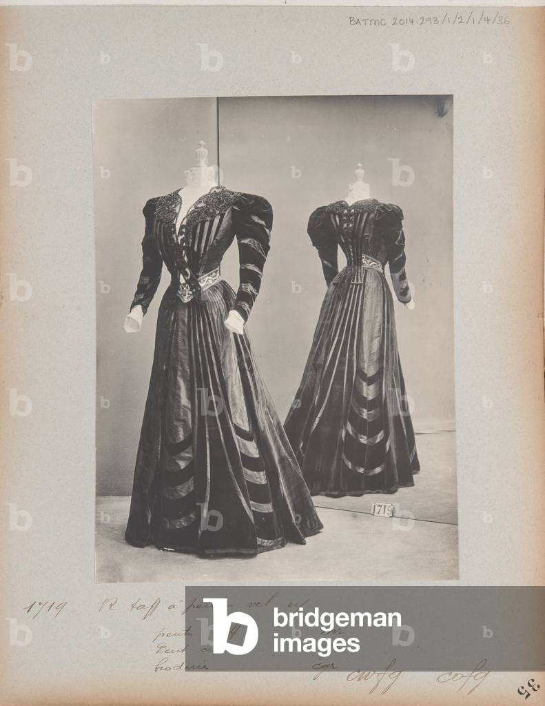 Album Page: House of Worth, Dress, 1905 (b/w photo)