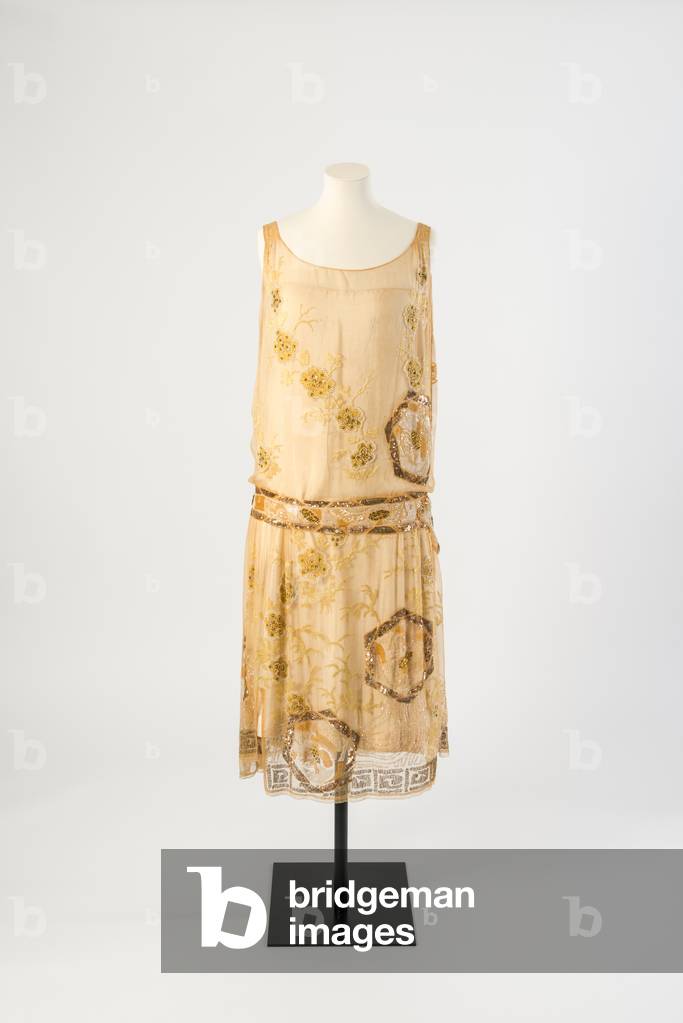 Yellow silk chiffon evening dress embroidered with yellow floss silk, sequins, bugle beads and yellow brilliants, c.1926 (silk chiffon) 