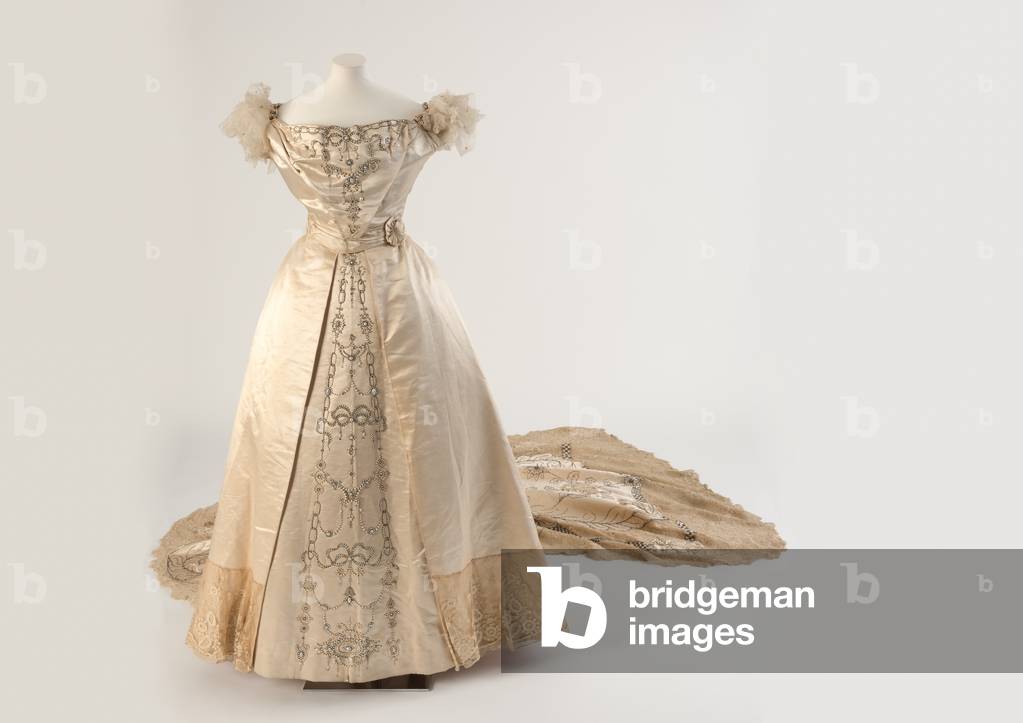 Cream silk embroidered court dress and train by, 1900 (silk)