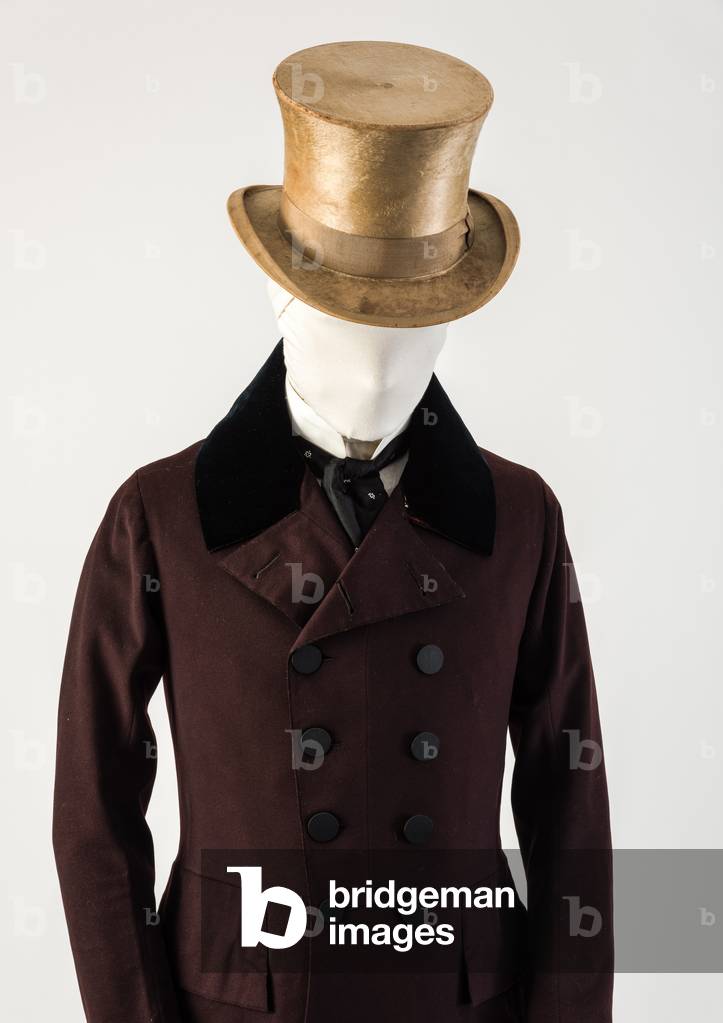 Man's light brown beaver fur top hat, 1850s (beaver fur)