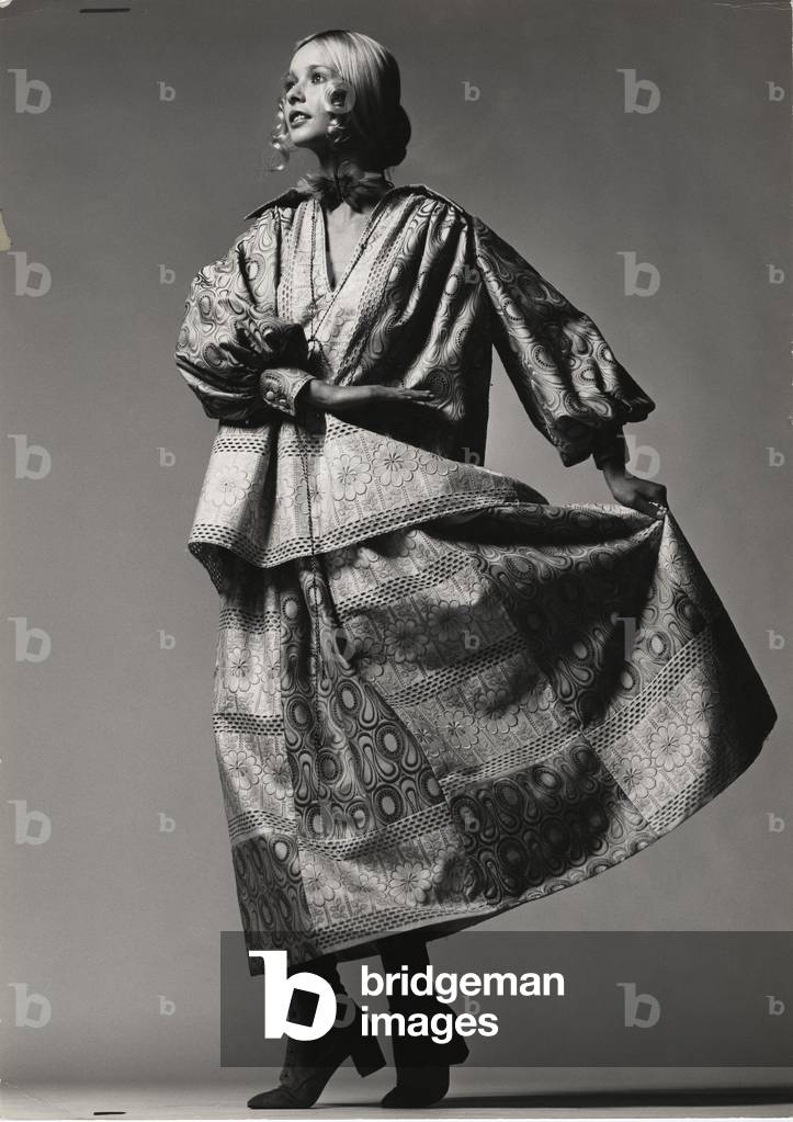 レア　DOWRY POLE PATRICK HUNT Patrick Hunt (fl.1960s)' images and/or videos results