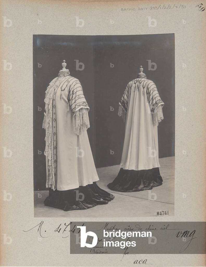 Album Page: House of Worth, Coat, 1906-08 (b/w photo)
