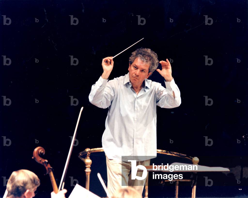 BELOHLAVEK Jiri conducting the