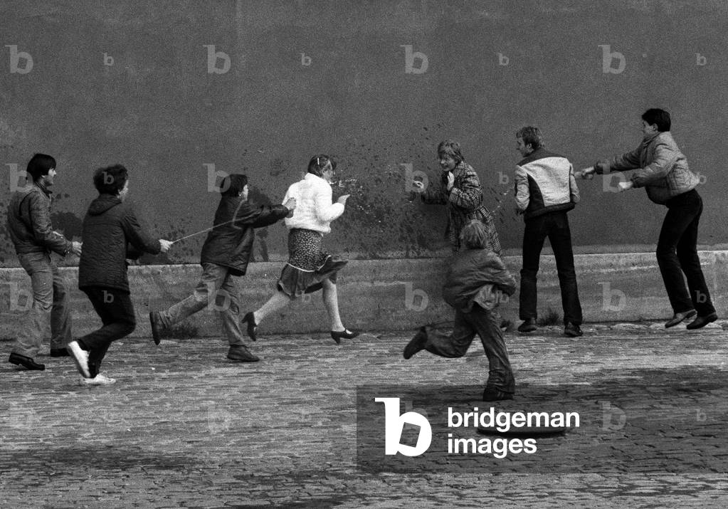 Lany Poniedzialek in the Old Town of Warsaw, 12th April 1984 (photo)