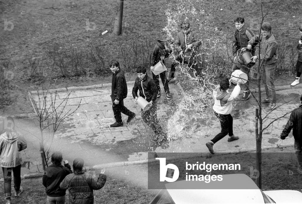 Lany Poniedzialek on the Rakowiec settlement, Warsaw, 3rd April 1988 (photo)