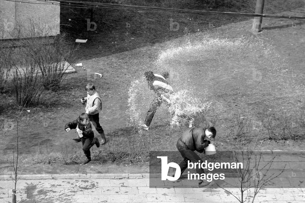 Lany Poniedzialek on the Rakowiec settlement, Warsaw, 3rd April 1989 (photo)