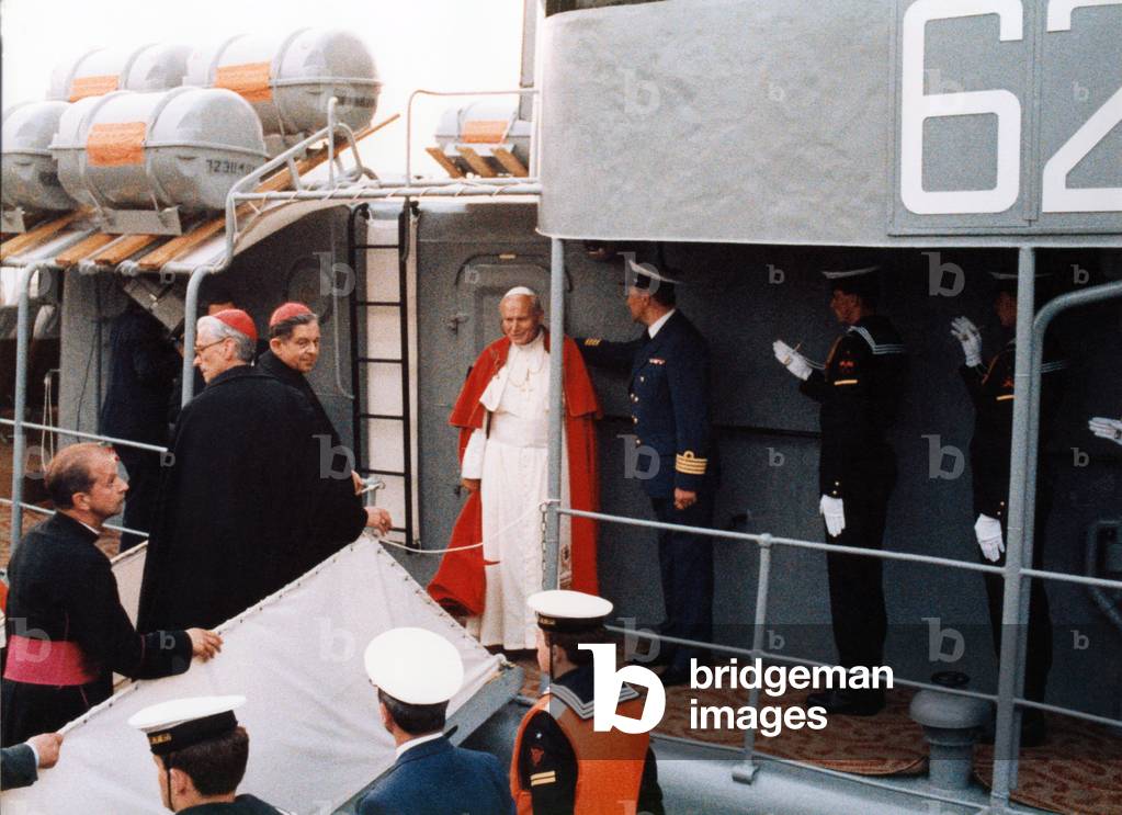Gdansk, 11.06.1987. Pope John Paul II's third Pilgrimage to Poland. Mewa cruise on Gdansk Bay. In photo: Franciszek Macharski, Jozef Glemp, Pope John Paul II. 