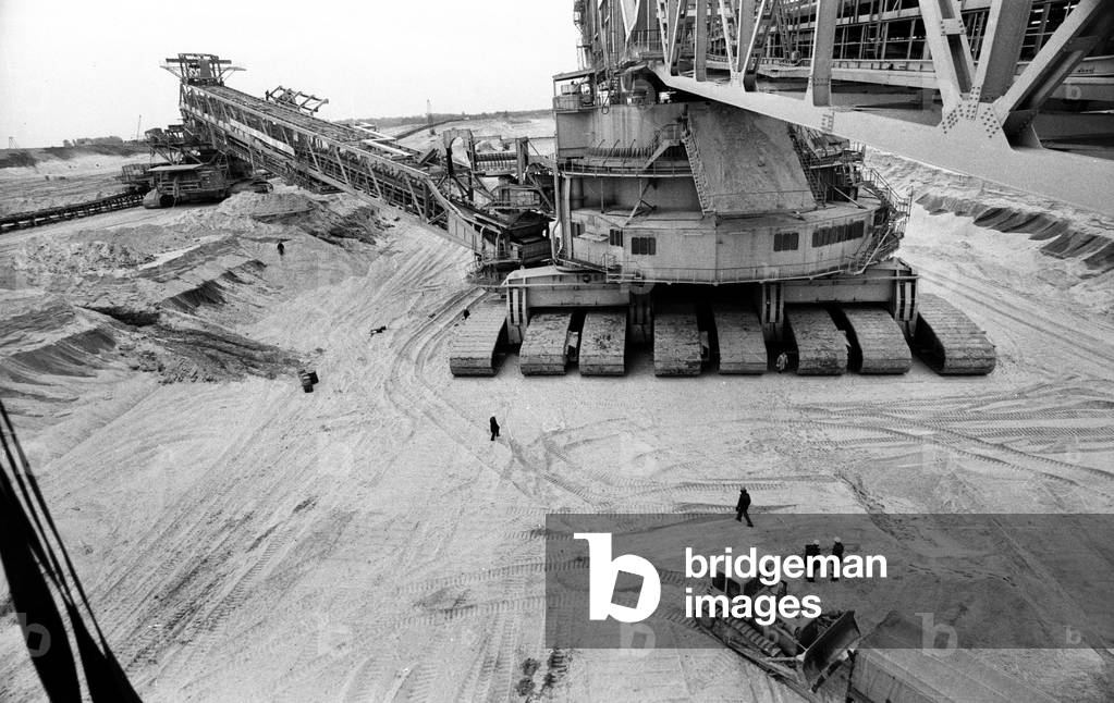 Belchatow, 09.1977. Brown Coal open-cast mine. 