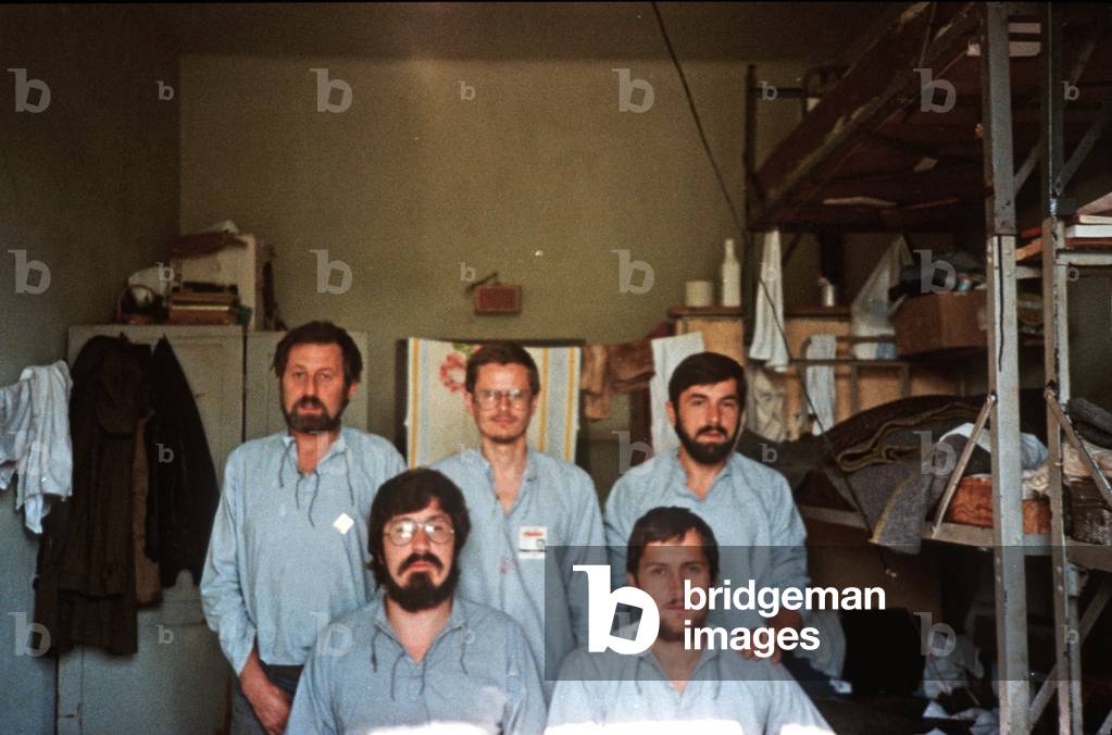 Bialoleka, 07.1982. Internmentees during martial law period in Poland. Standing from left: Witold Chodakiewicz, Zbigniew Sarata, Stanislaw Kujawa, sitting from left: Jan Dworak. 