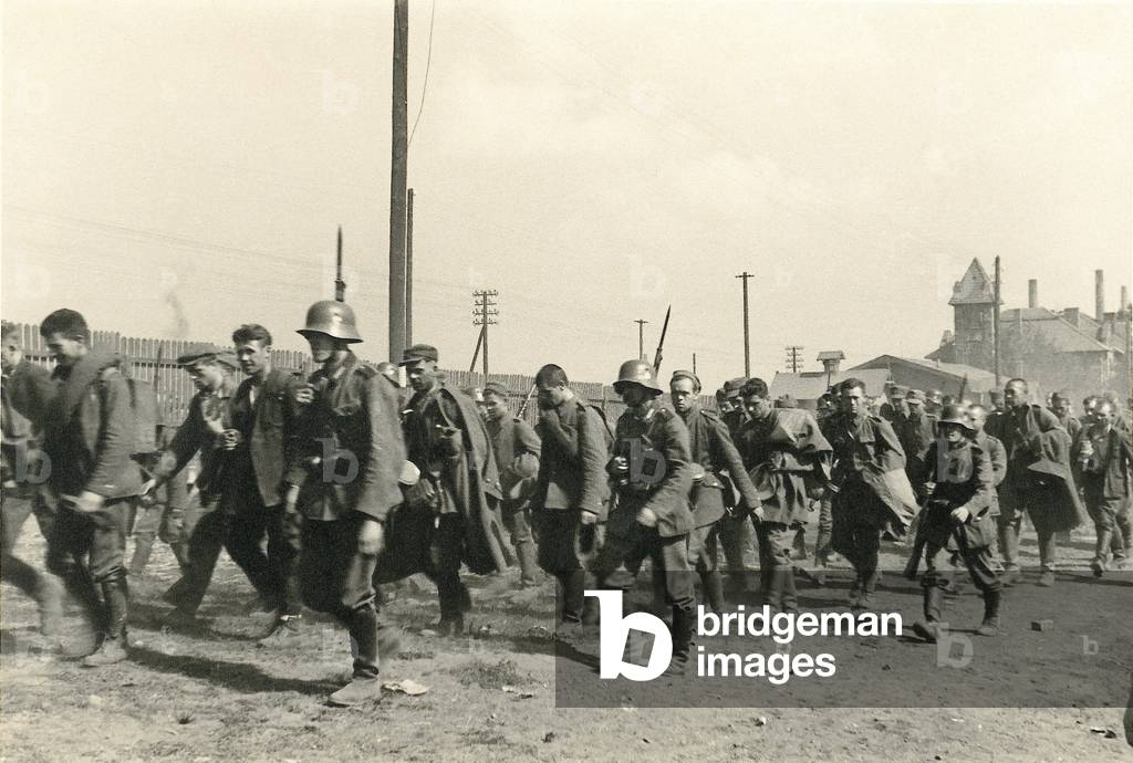 Kielce, September 1939. Captured Polish soldiers on the way to railway wagons. 