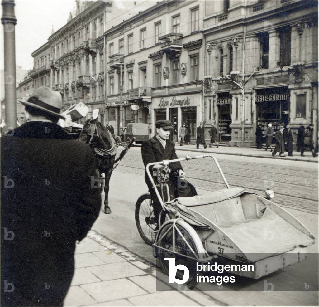Warsaw, 1941. Riksza. 