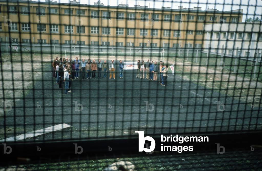 Zaleze, near Rzeszowa, 31.08.1982. Internmentees during martial law period in Poland. Solemn appeal on a walk on the 2nd anniversary of the signing of the Gdansk agrrement in 1980. 