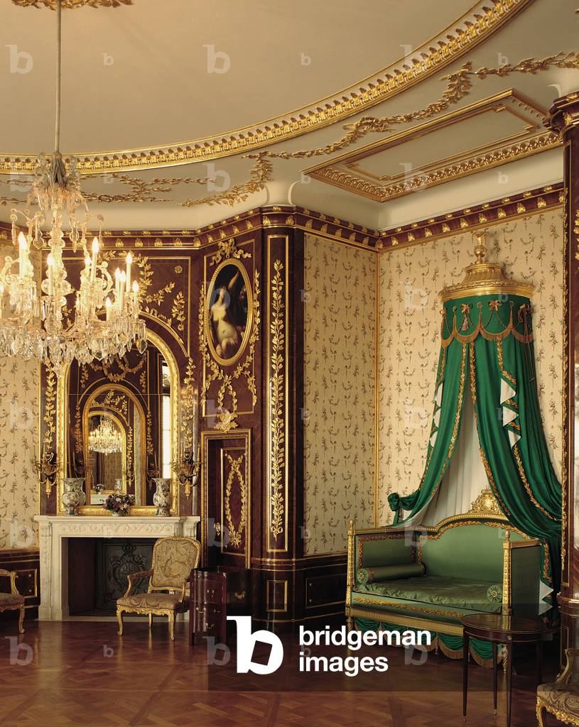 Queen's bedroom - general view in the direction of King Stanislaw August's bed.   