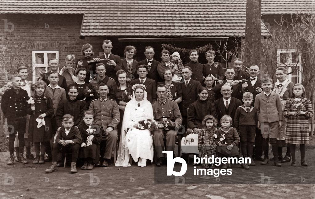Prozna (present day Czestochowa), Poland, 1939. Group picture of German married couple with their family. 