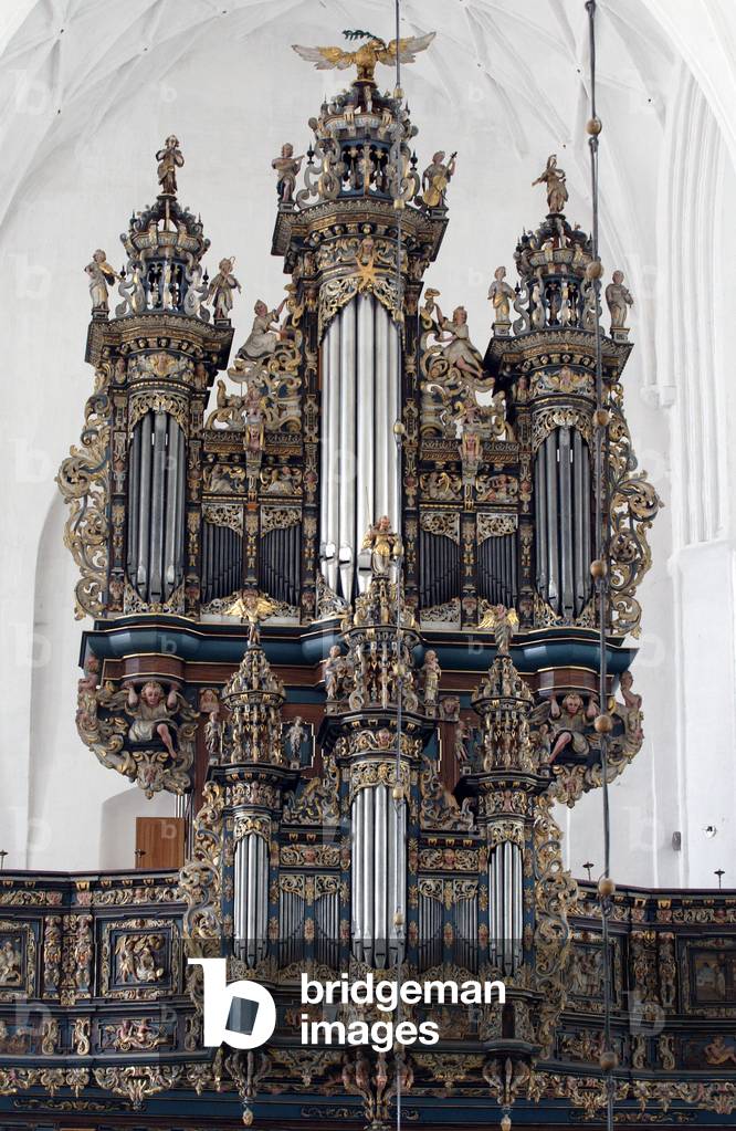 Gdansk, Hole Mary Basilica, tallest shrine in Poland, gothic style city on the Baltic coast, northern Poland, Pomerania province. Polands fourth largest metropolitan area. 2005