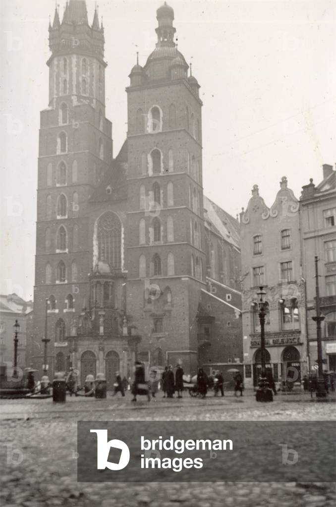 Krakow, 1940. St. Mary's Basilica. 