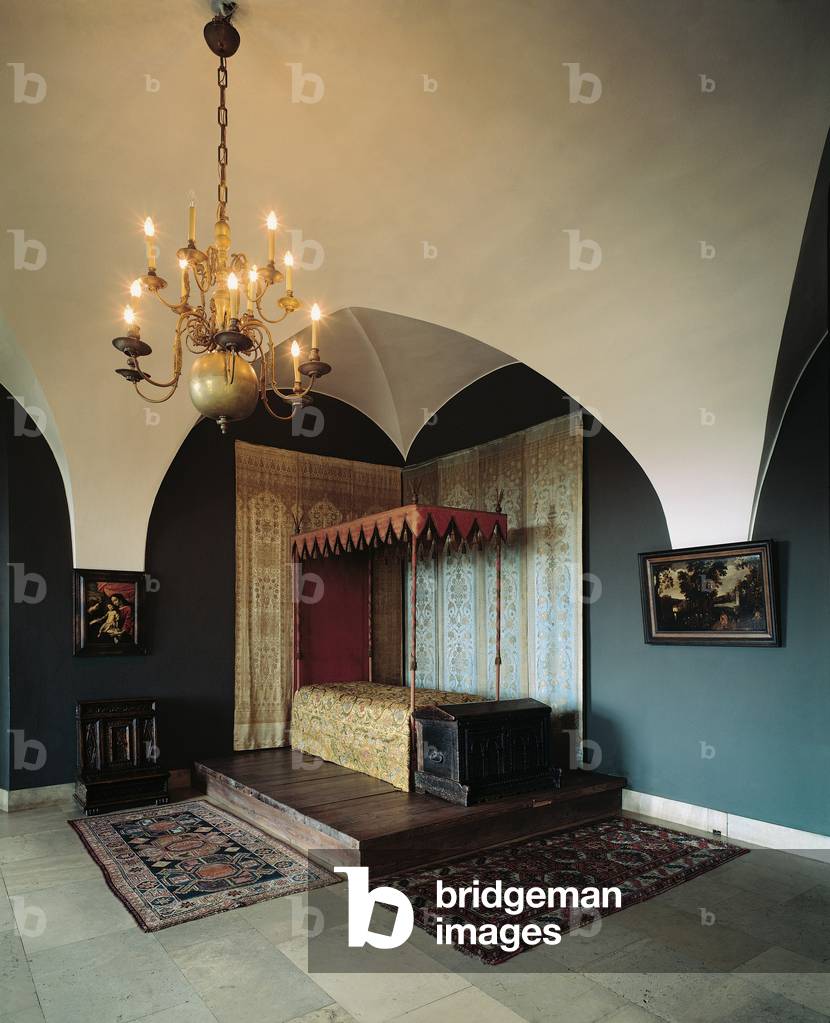 Bedroom. king's castle 2002. 