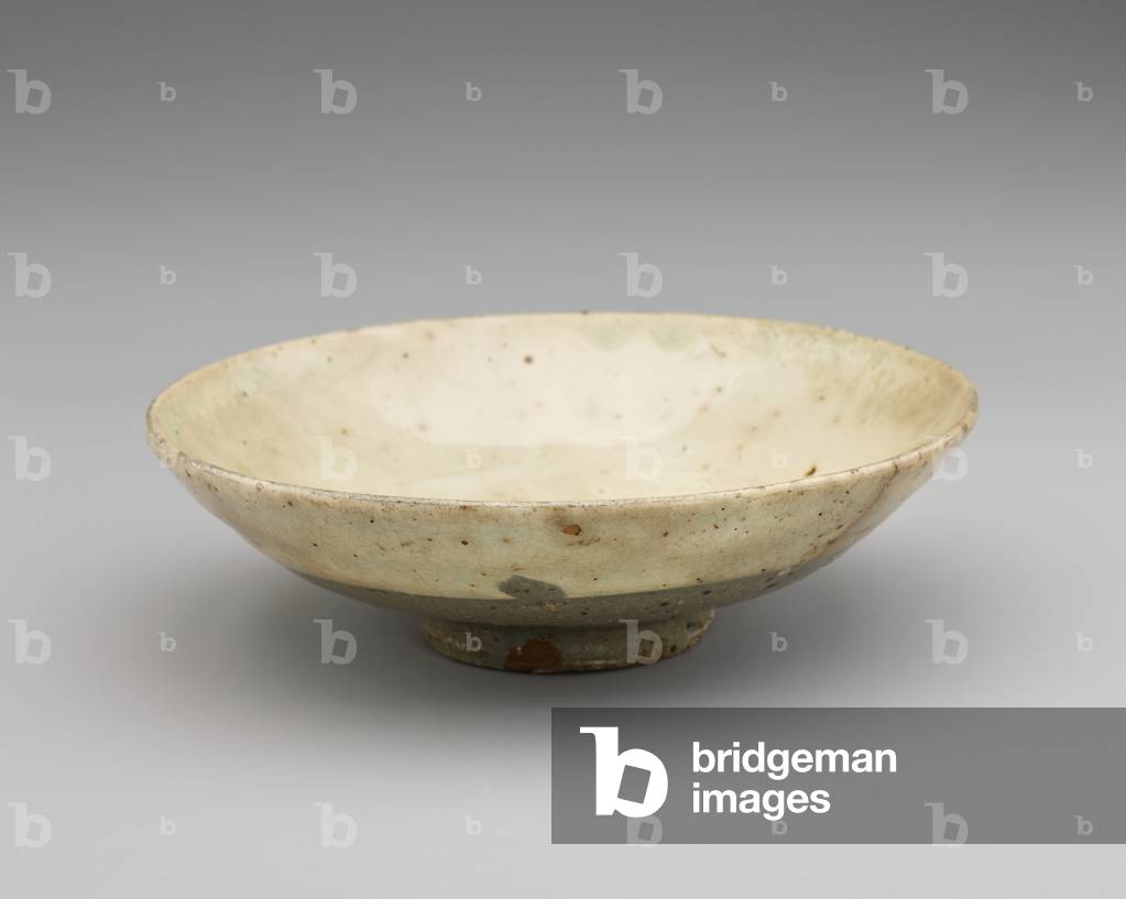 Bowl, second half of 16th century (stoneware with dipped white slip under transparent glaze)