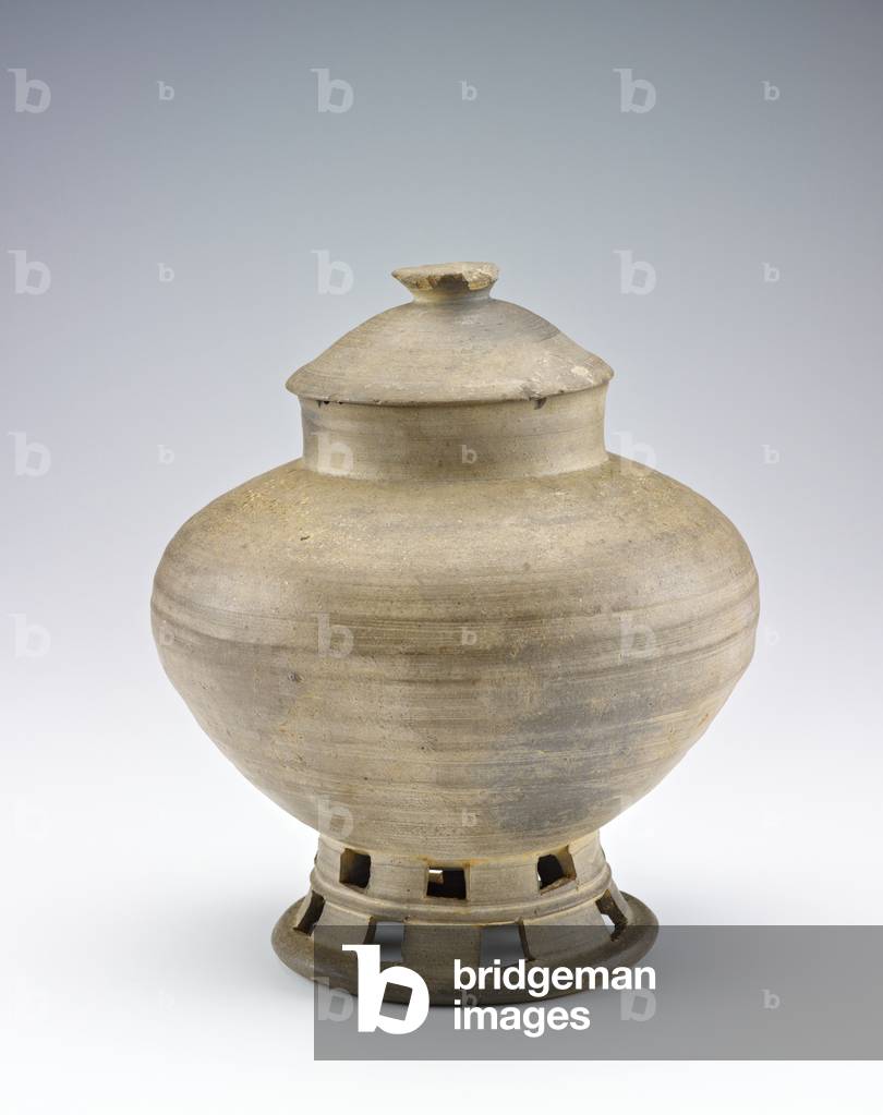 Jar, first half 6th century (unglazed stoneware with traces of natural ash glaze)