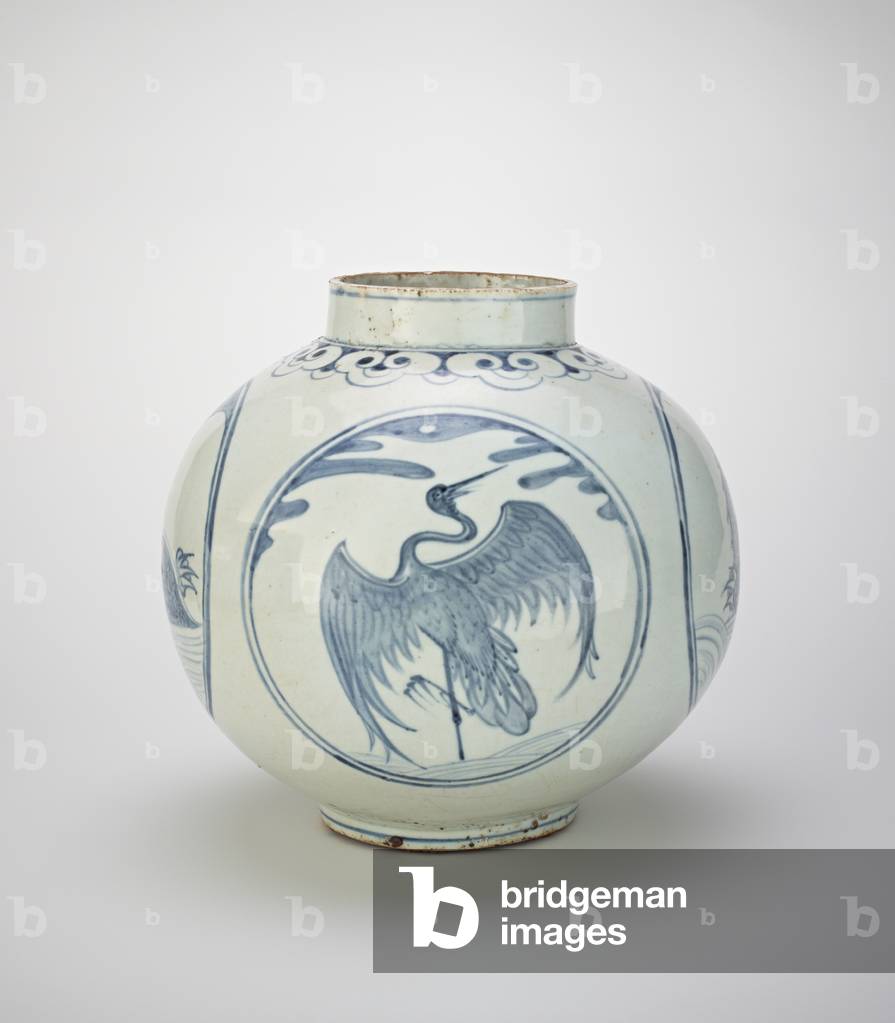 Jar with designs of tortoises and cranes, 19th century (porcelain with cobalt pigment under transparent, colourless glaze)