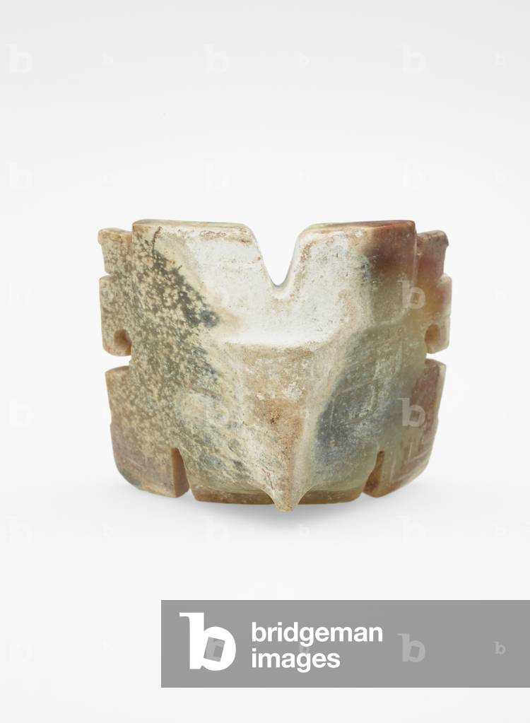 Pendant in the form of a mask, probably reworked from a tube (cong 琮), c.1300-1050 BC (jade, nephrite)