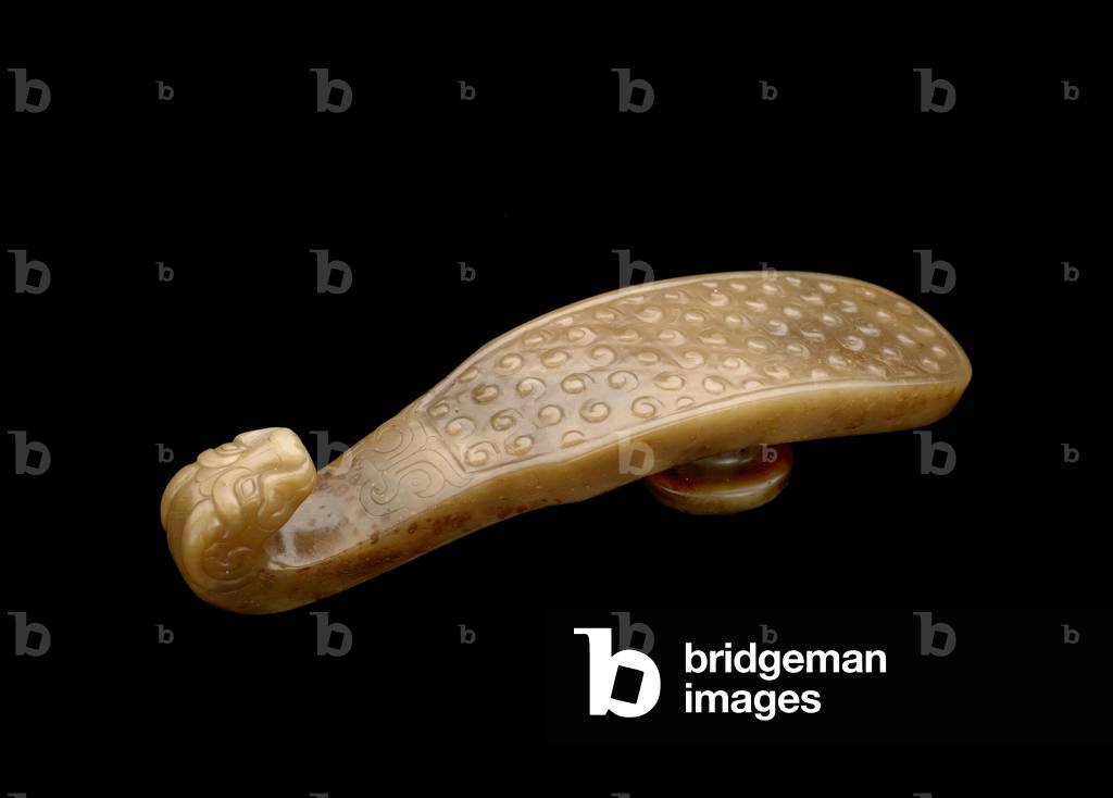 Garment hook (daigou), 4th-3rd century BC (jade)
