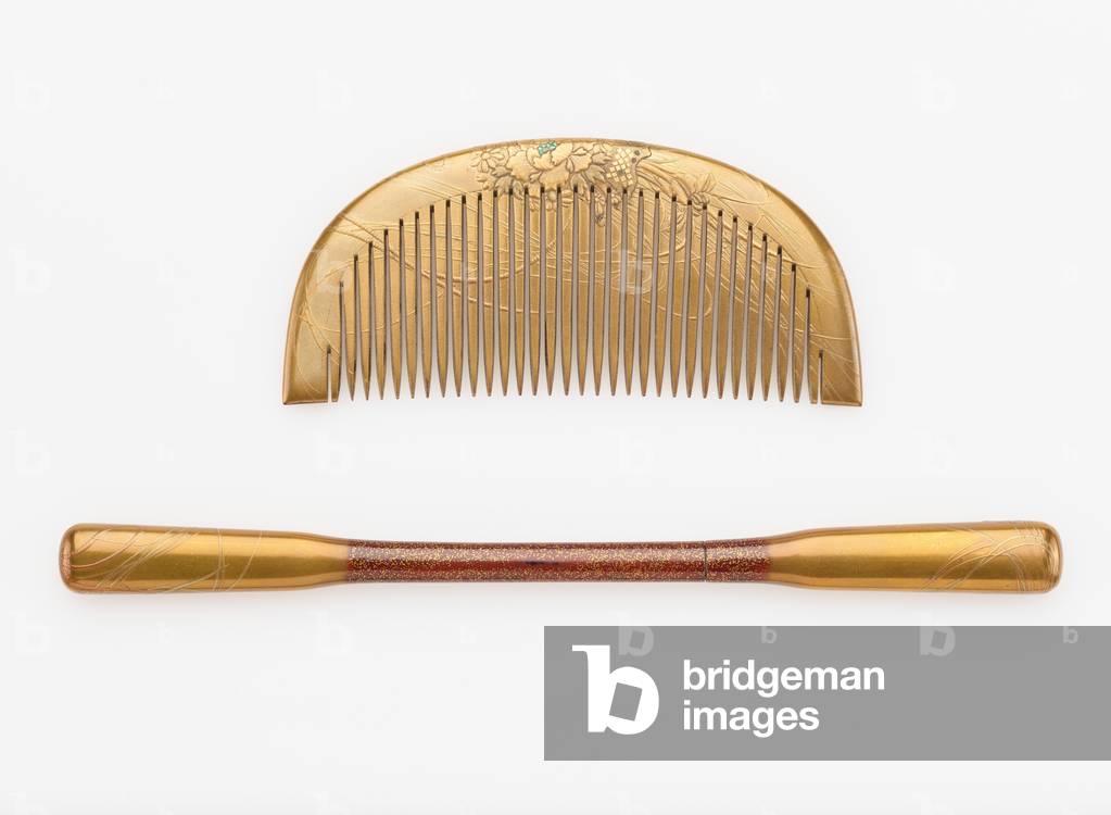 Comb and hairpin, late 19th-early 20th century (horn and wood with lacquer, gold and mother-of-pearl)