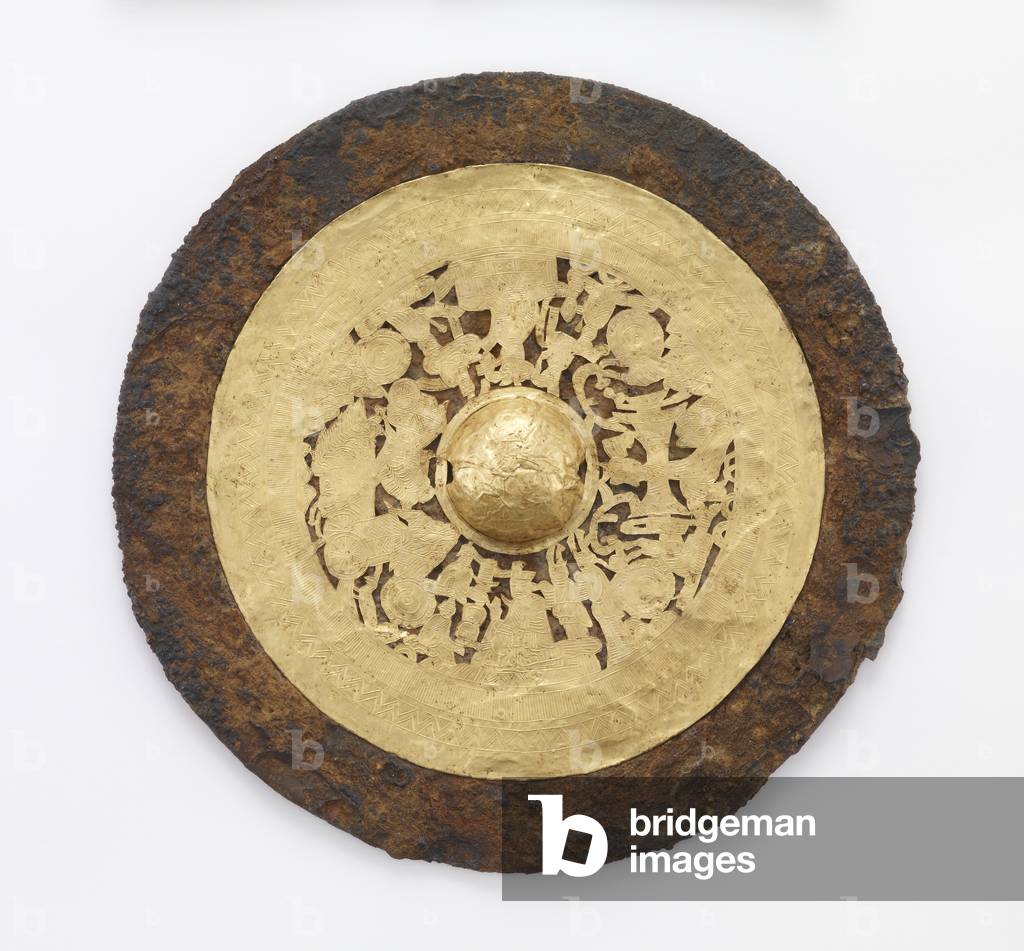Mirror with Queen Mother of the West (Xiwangmu) and Duke Father of the East (Dongwanggong), 25-220 (iron with gold sheet & traces of silk)