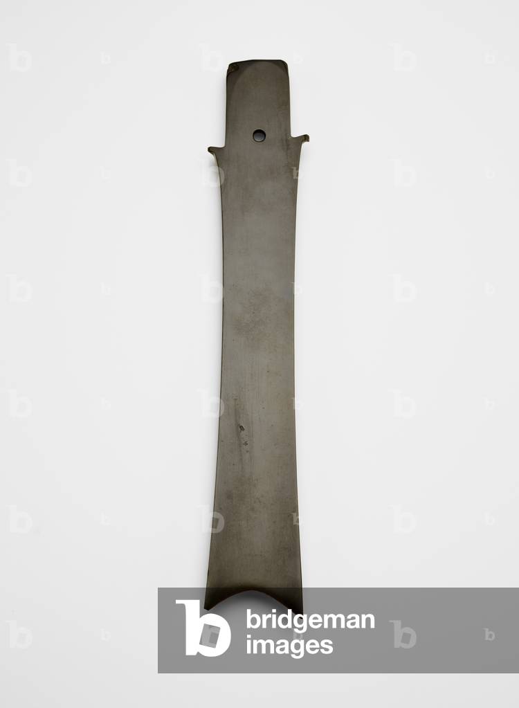 Forked blade (zhang 璋), c.2000-1700 BC (jade, nephrite)